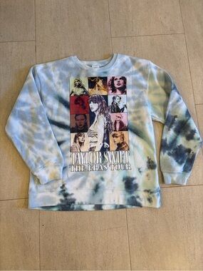 Taylor Swift The Eras Tour kids sweatshirt size XL